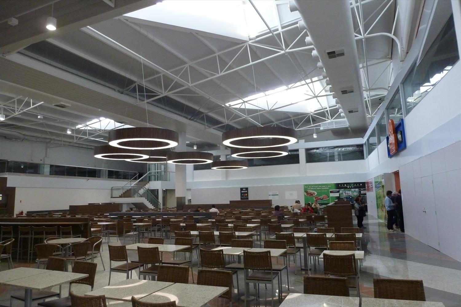 Angeloni Agronômica 商业中心-7