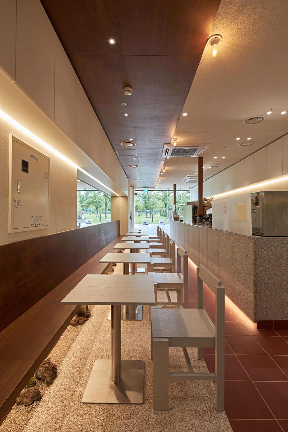 15 坪优雅精品烘焙咖啡馆设计-10