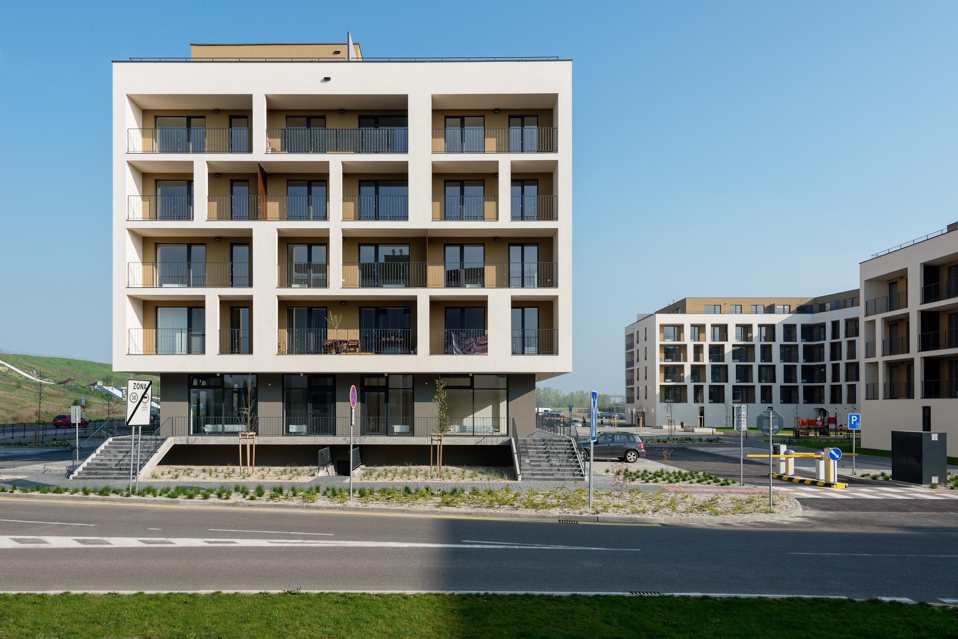 SLNEČNICE   VILADOMY   2  ETAPA COMPASS ARCHITEKTI-3