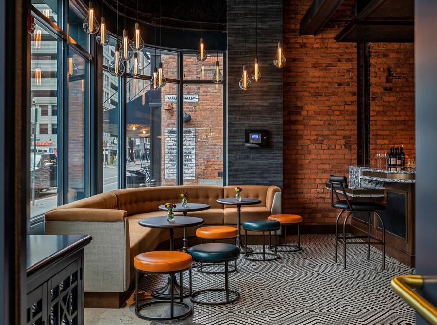 新地中海美式小酒馆，还原街头风貌 - 米尚丽零售设计网 MISUNLY- 美好品牌店铺空间发现者-1