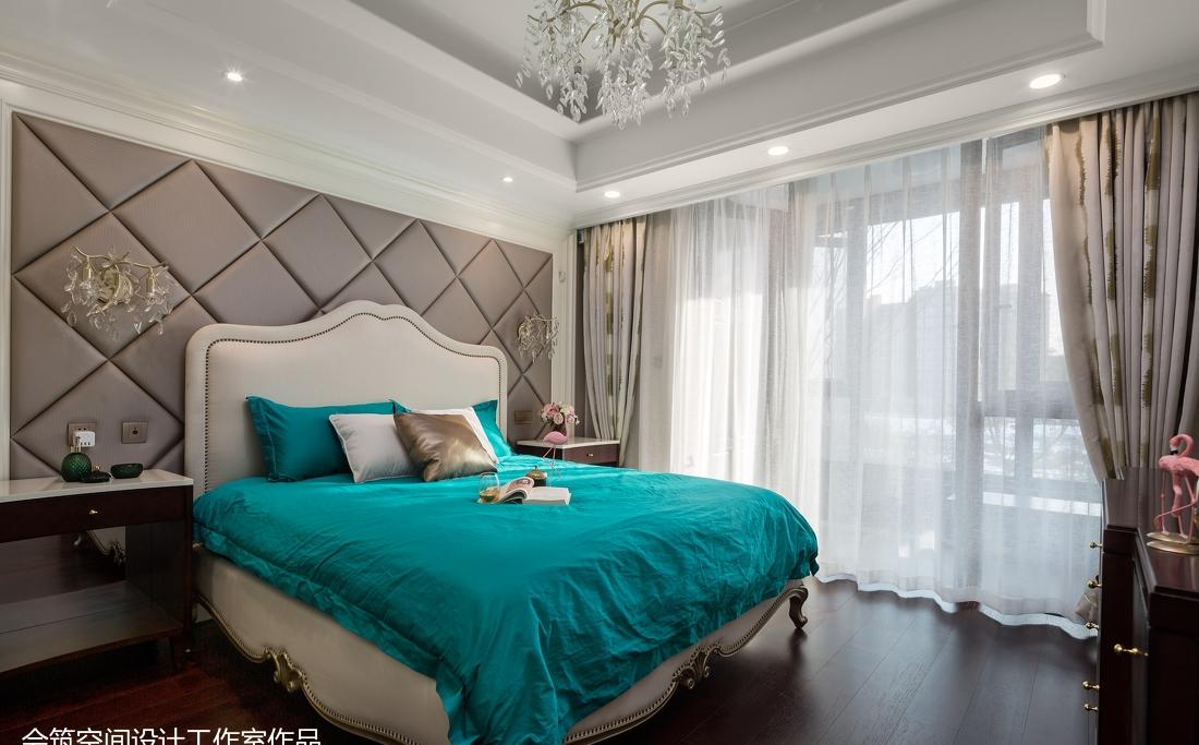 轻奢生活空间,金属质感与色彩的完美融合-22