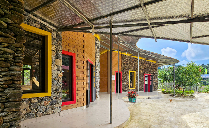 Hang Tau Kindergarten and Primary School / 1+1>2 Architects-21