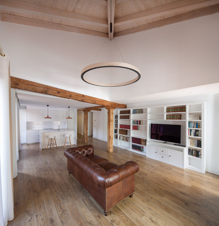 西班牙古老城镇建筑修复重生-22