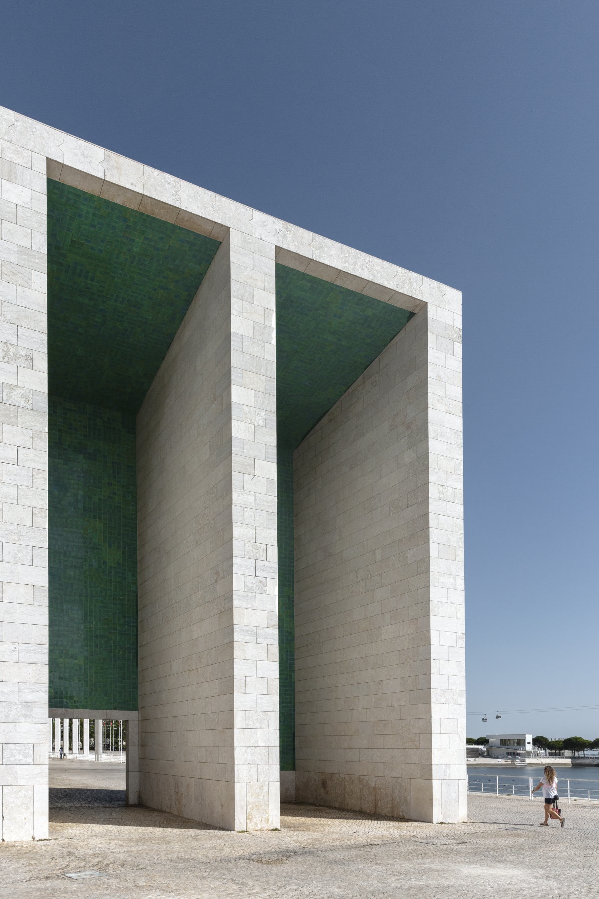 葡萄牙国家馆 | Siza 的混凝土屋顶奇迹-18