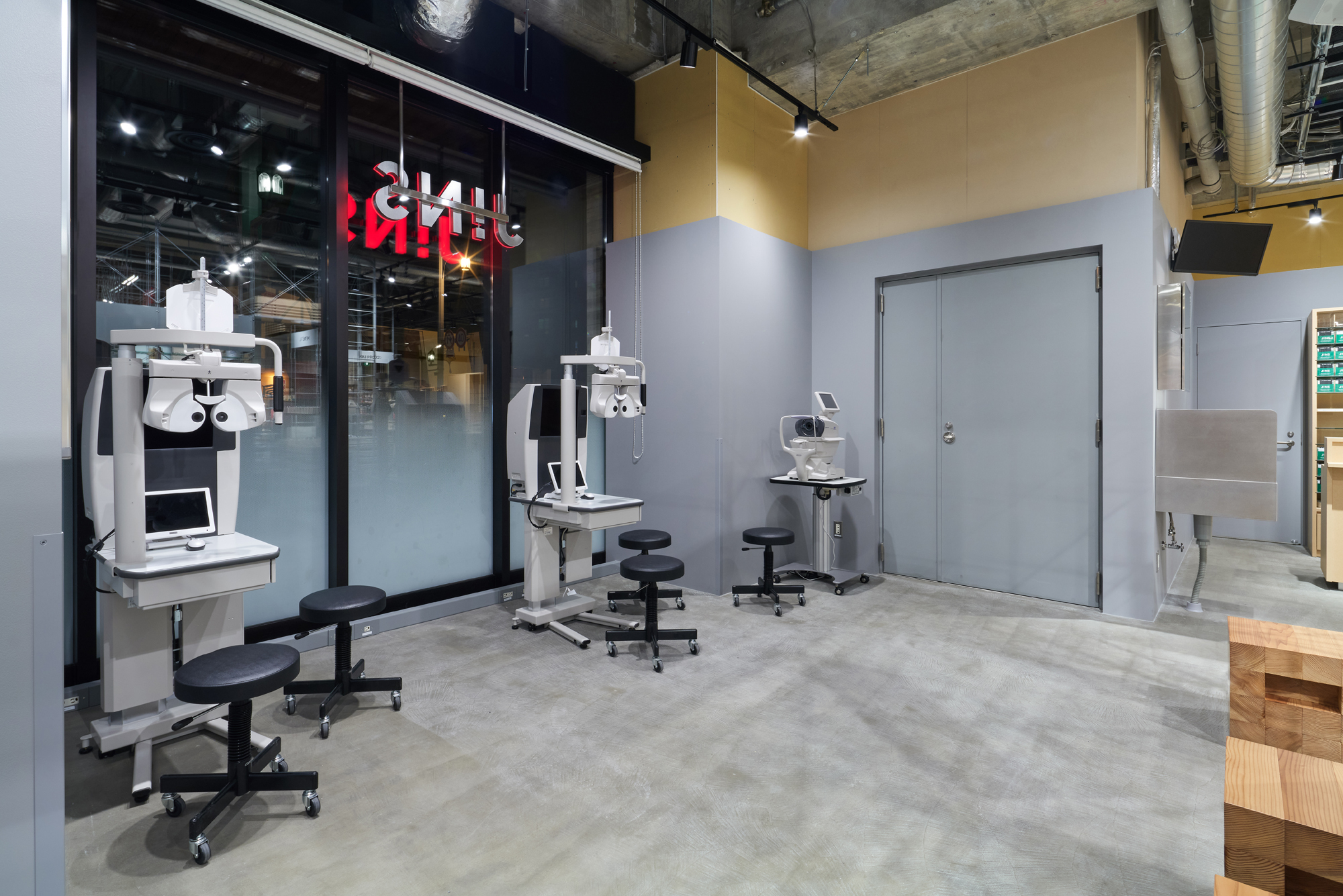 JINS 睛姿函馆店丨日本丨Schemata Architects + Jo Nagasaka-35