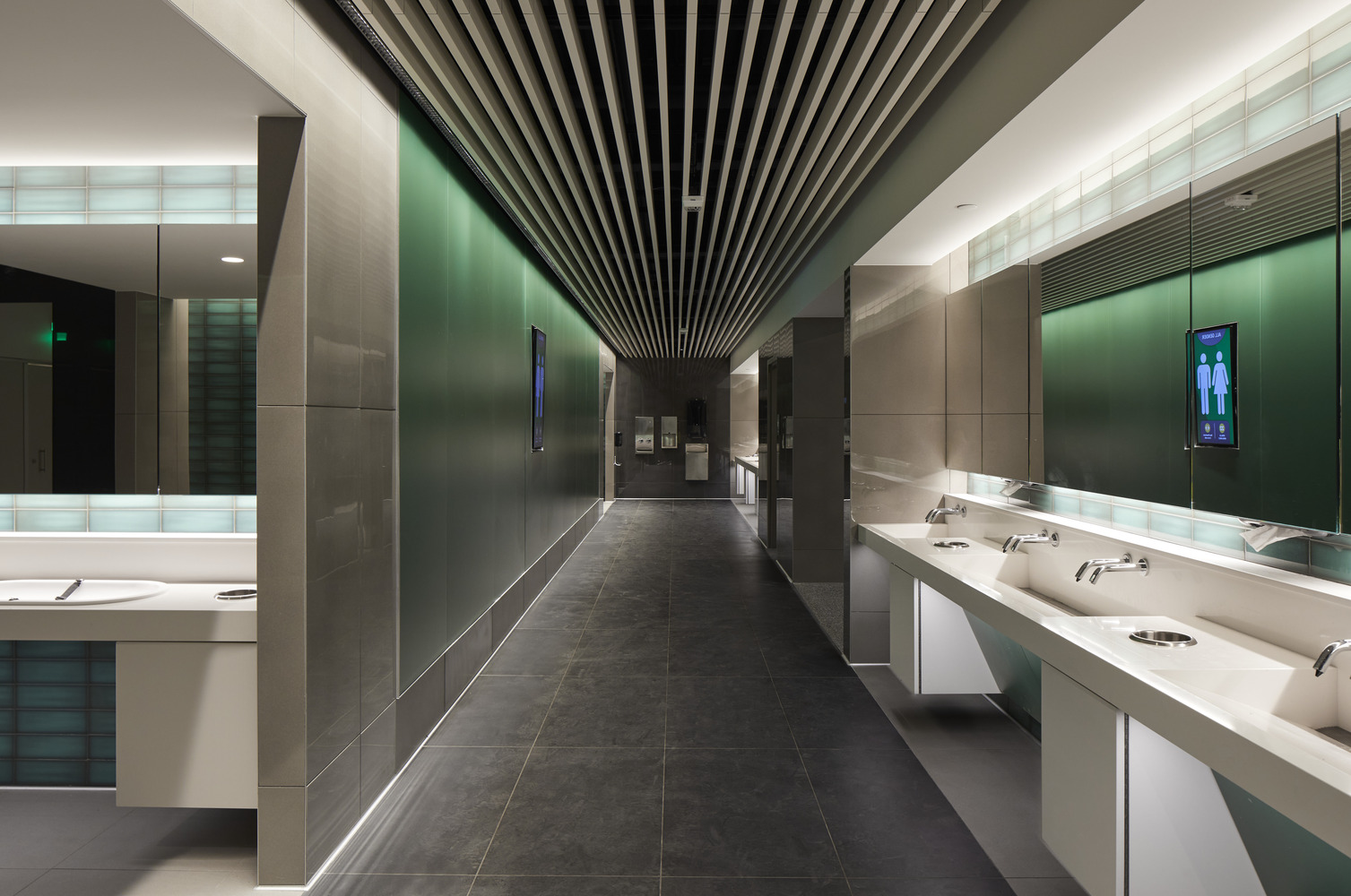 美国堪萨斯城国际机场新航站楼丨斯基德莫尔奥因斯梅里尔公司-22