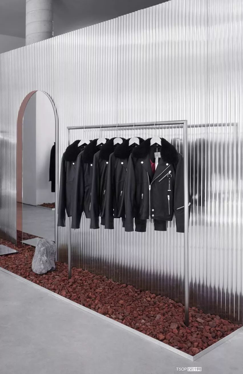 The Arrivals在美国“异形”时尚零售空间-12