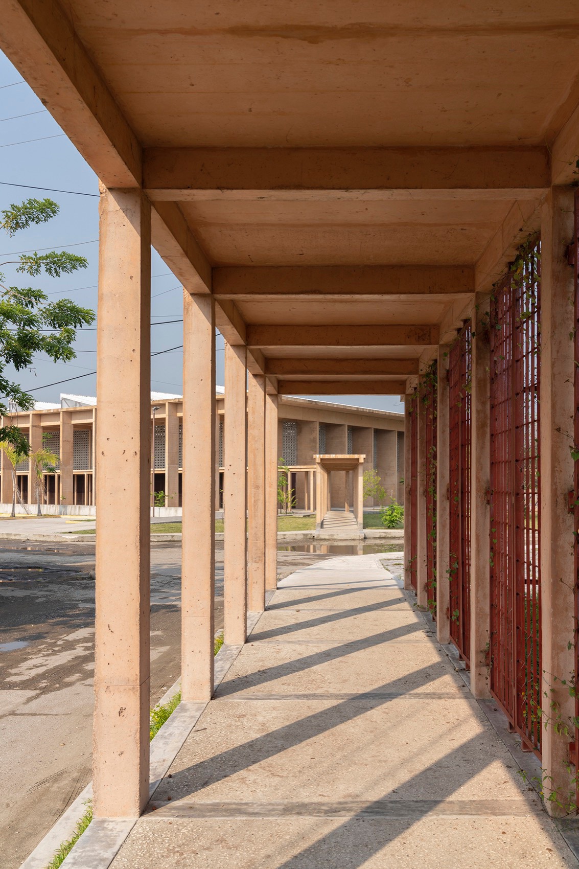 Manuel Vargas Izquierdo棒球场与体育中心，墨西哥 / CCA-43