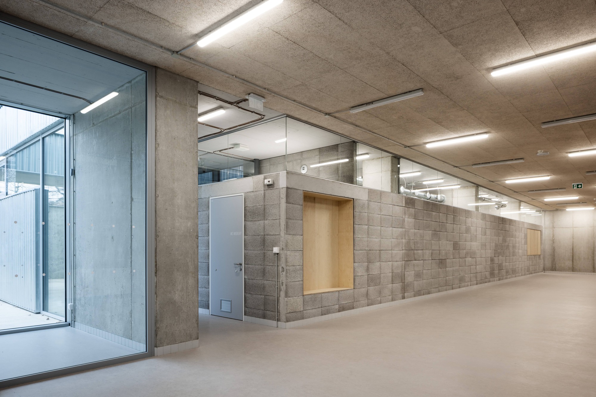 小学扩建  新学校亭阁与多功能厅丨斯洛伐克丨Bakyta architekti-57