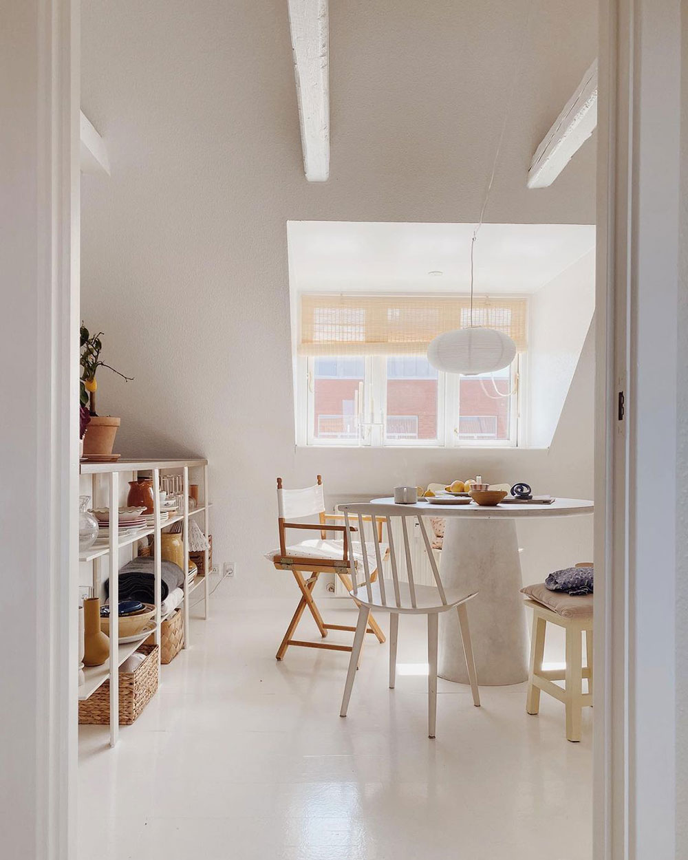丹麦温馨舒适的顶层公寓设计-8