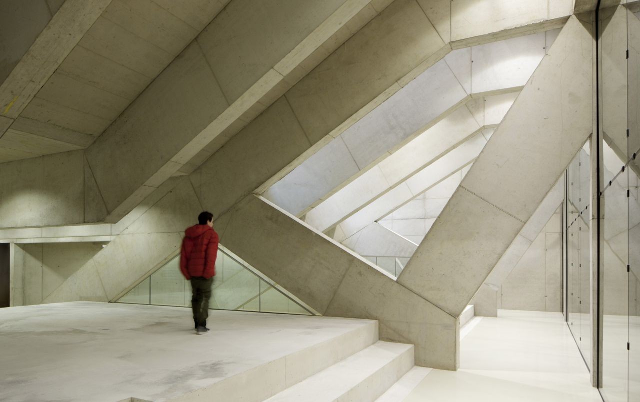 奥地利库夫施泰因小镇上的高中学校丨WIESFLECKER ARCHITECTURE-16