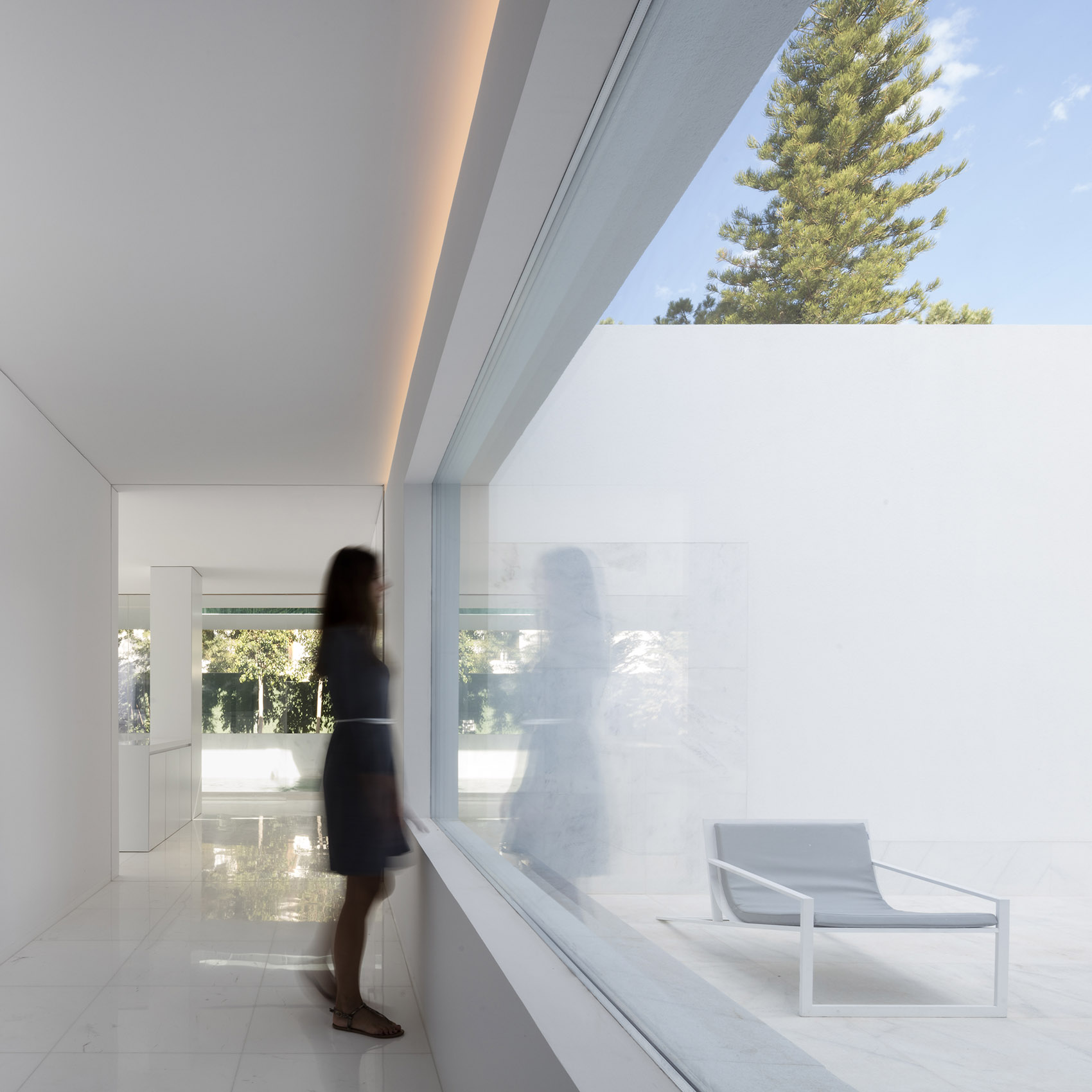 松树林之间的住宅，西班牙 / Fran Silvestre Arquitectos-46