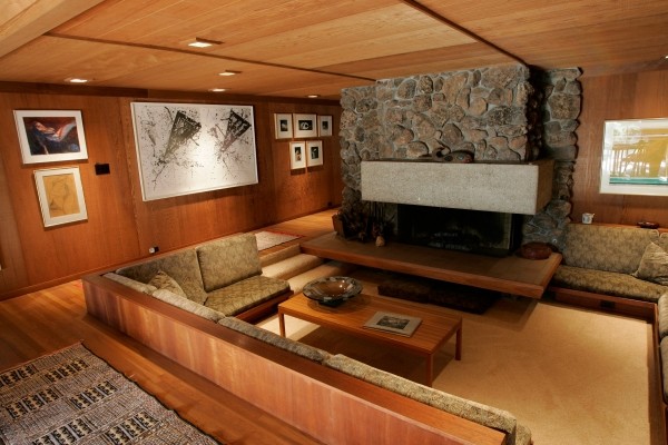 怡居（假设用于建筑名称，Yee音译可主要为怡 ，House一般指房屋、住宅等）

如果Yee是特殊人名、地名的专有翻译等特定情况，需根据具体背景进一步确定若以上回复不符合要求，请提供更多关于Yee的背景信息 -13