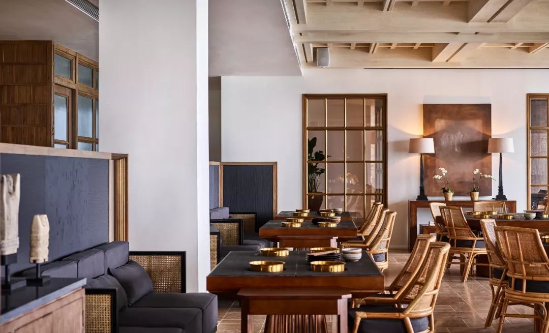 重庆“滟设”火锅 | 东方意境的灰色空间与超现实叙事-13