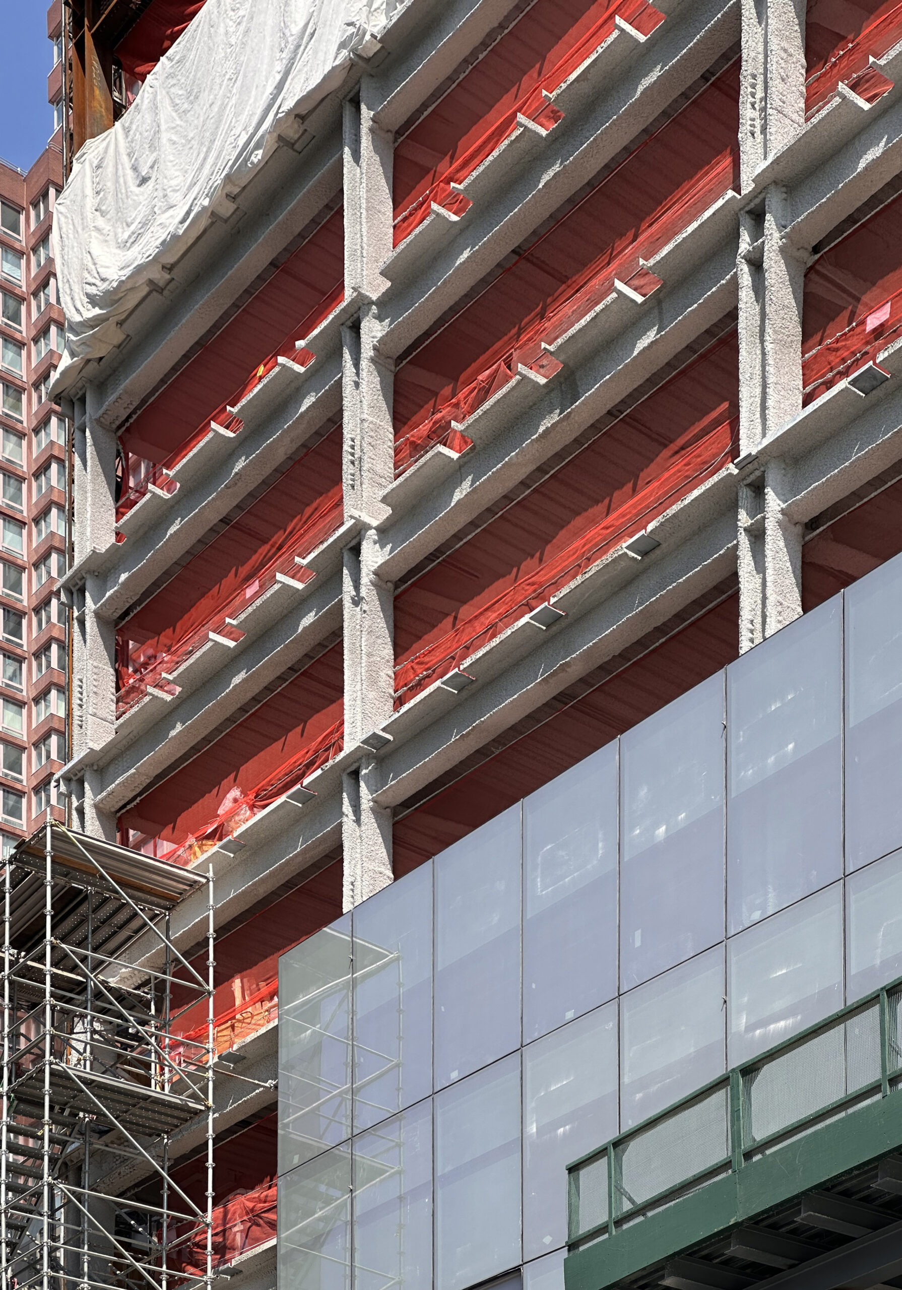 Façade Installation Progresses on The Hospital For Special Surgery's Expansion on Manhattan's Upper East Side - New York YIMBY-3