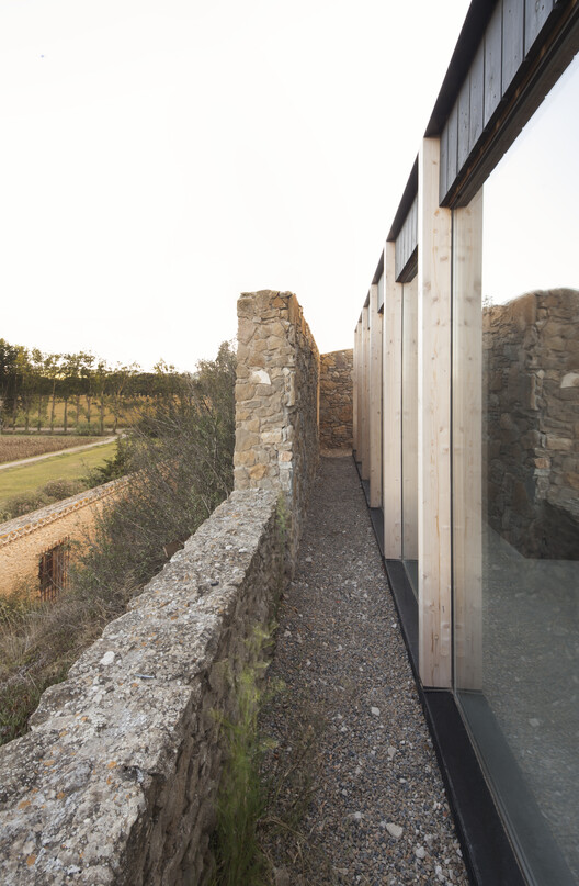 西班牙乡村的庇护所丨Agora Arquitectura-23