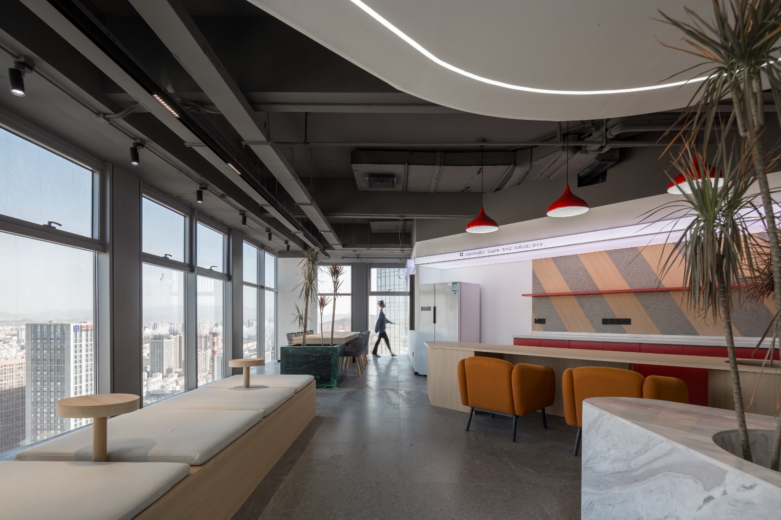 逻辑生成 · 新媒体集团年轻化办公空间设计-8