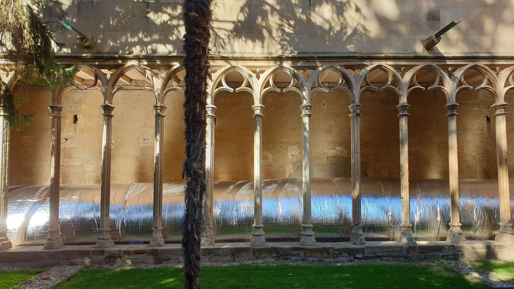 TRANS(h)itos Installation / Conjuntos Empáticos-7