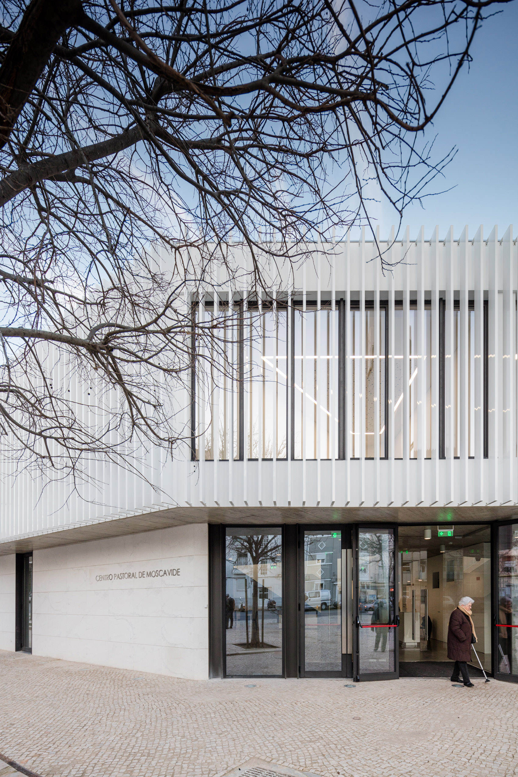 田园牧歌,莫什卡维迪的宗教中心,葡萄牙 / Plano Humano Arquitectos-122