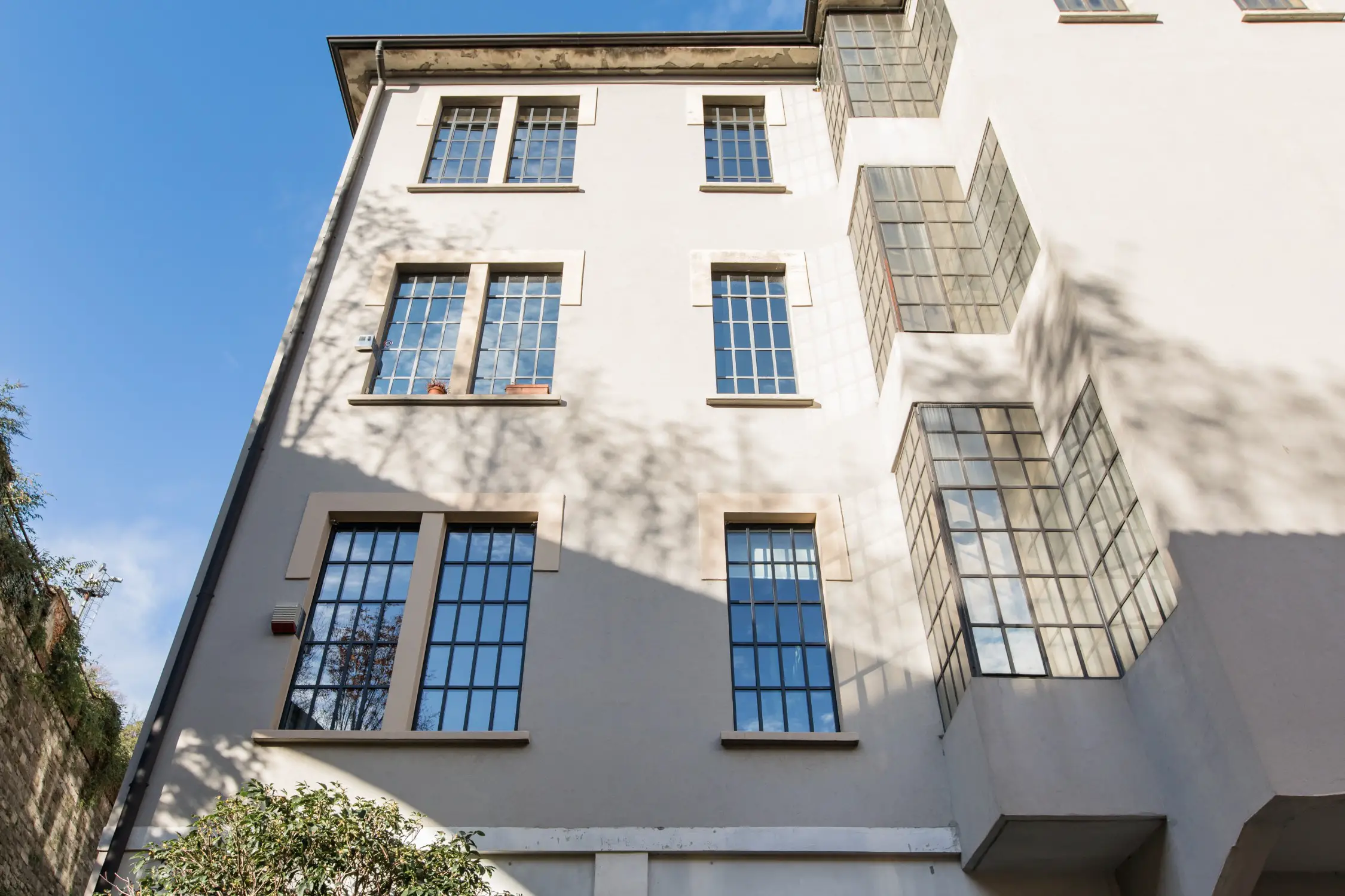 意式工业风 | 艺术家工作室般的 Loft 设计-19