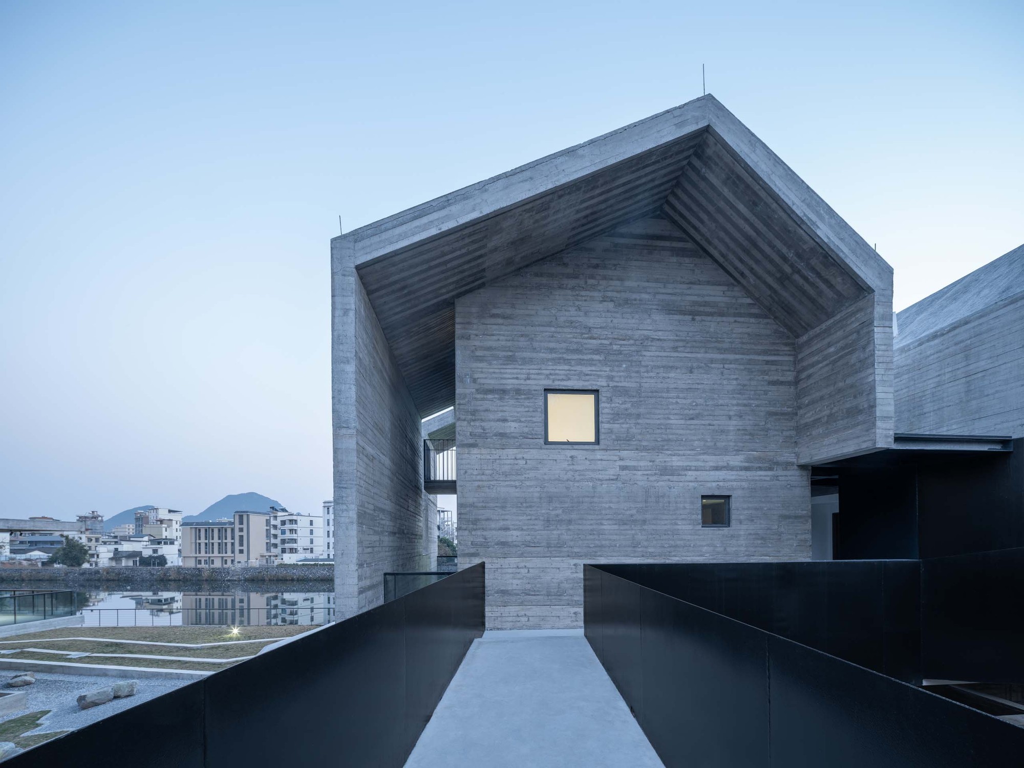 中国韶关龙归粮所改造丨倪阳工作室,华南理工大学建筑设计研究院-30