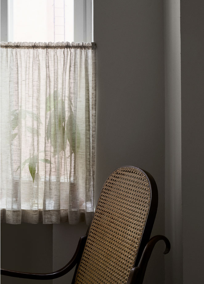 芬兰设计师打造宁静灰色家园-8