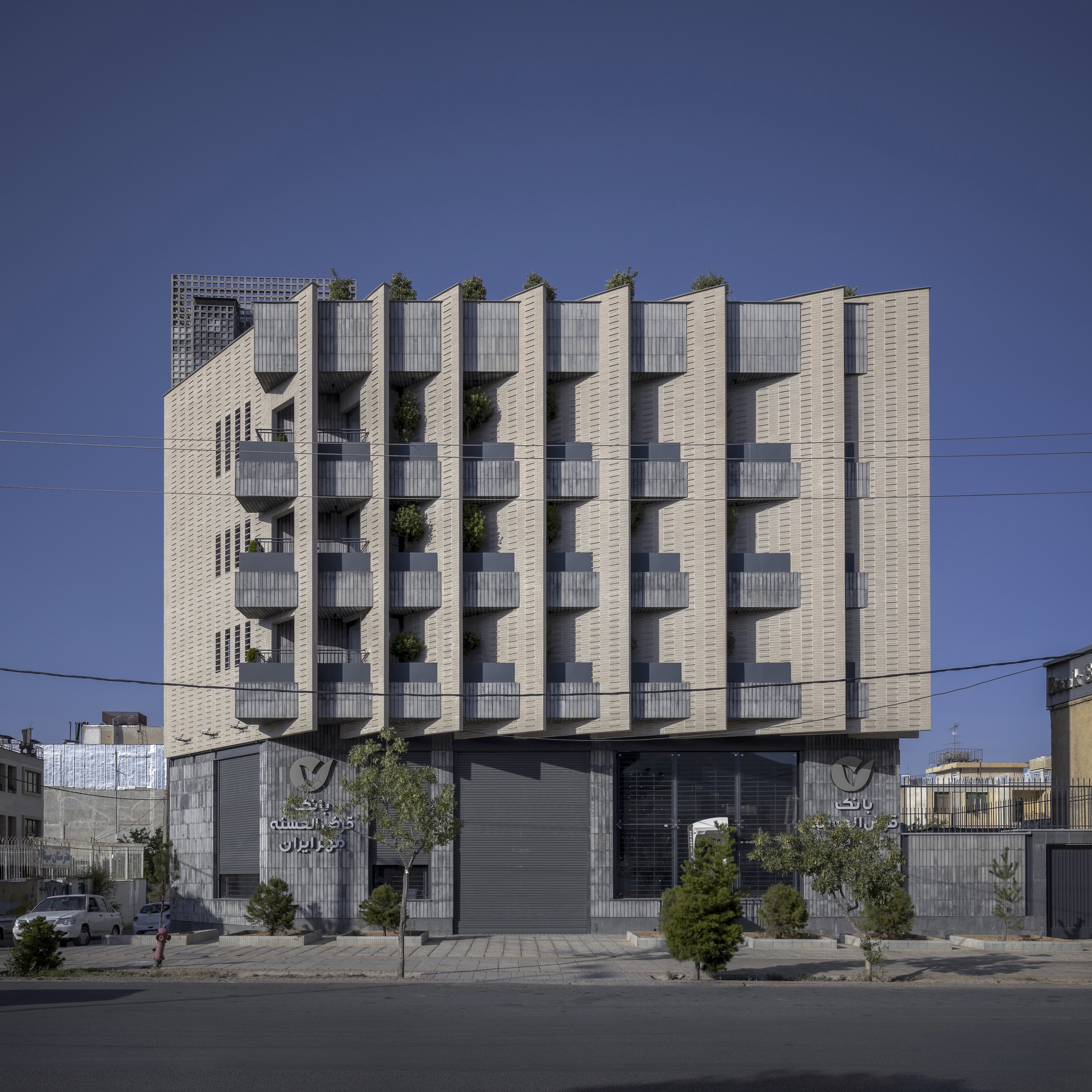 侧身公寓丨伊朗丨Ashari Architects-35