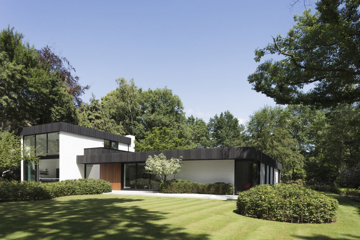 比利时 Baillet Latour 别墅绿色环绕的开放式空间设计-23