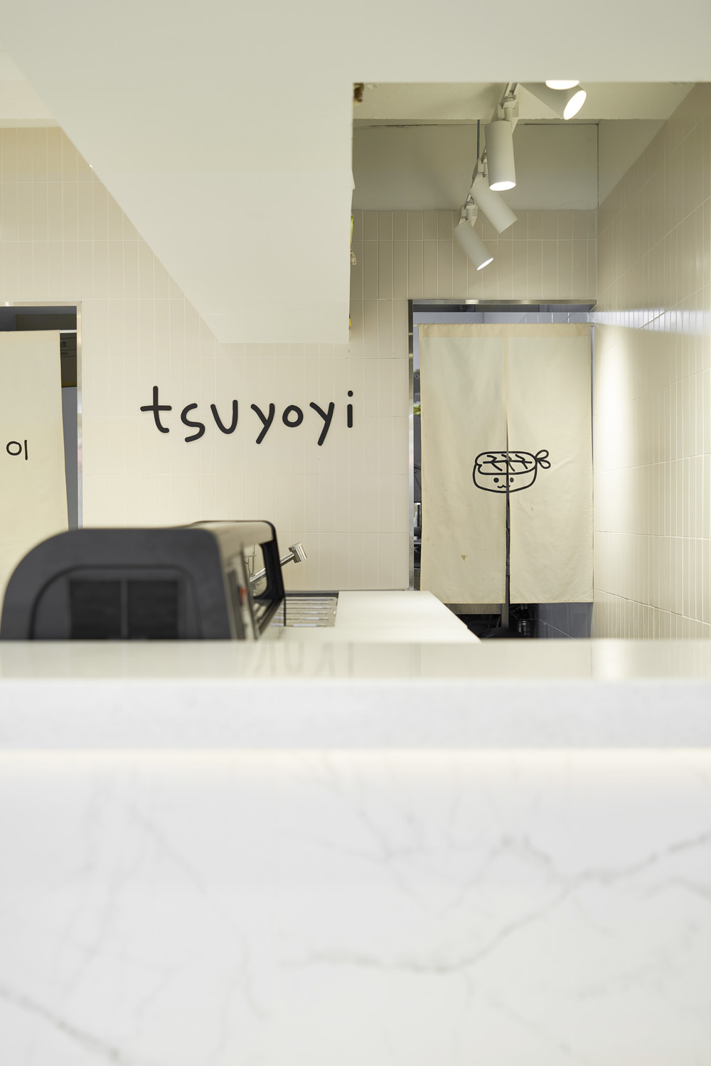 十平米日式餐厅，打造轻松休闲空间-12