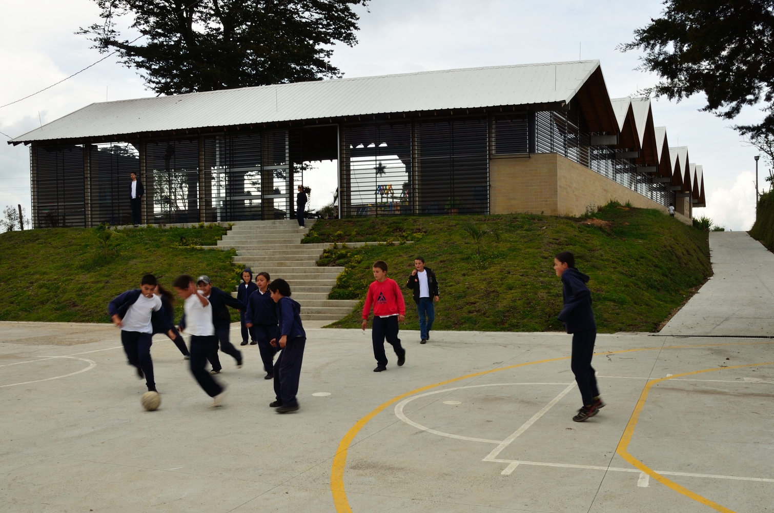 哥伦比亚农村学校 · 模块化设计与景观互动-49