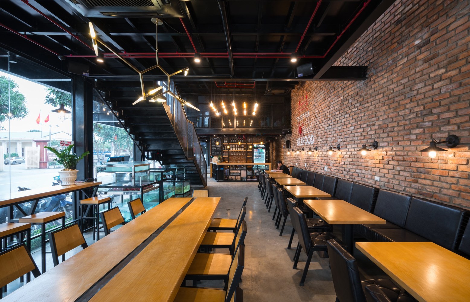 越南 Vinh 市海鲜餐厅 Crabsark & Crawfish-34