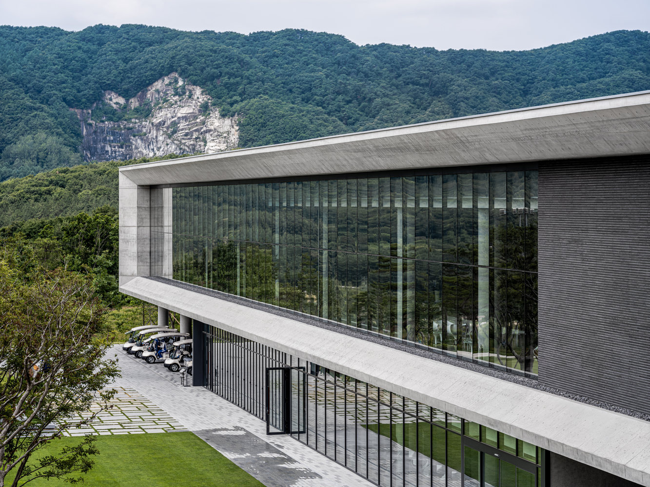 韩国 CC 路 52 号俱乐部会所丨甘萨姆-15