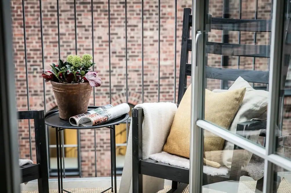 港口活力 | 单身公寓的现代工业风设计-23