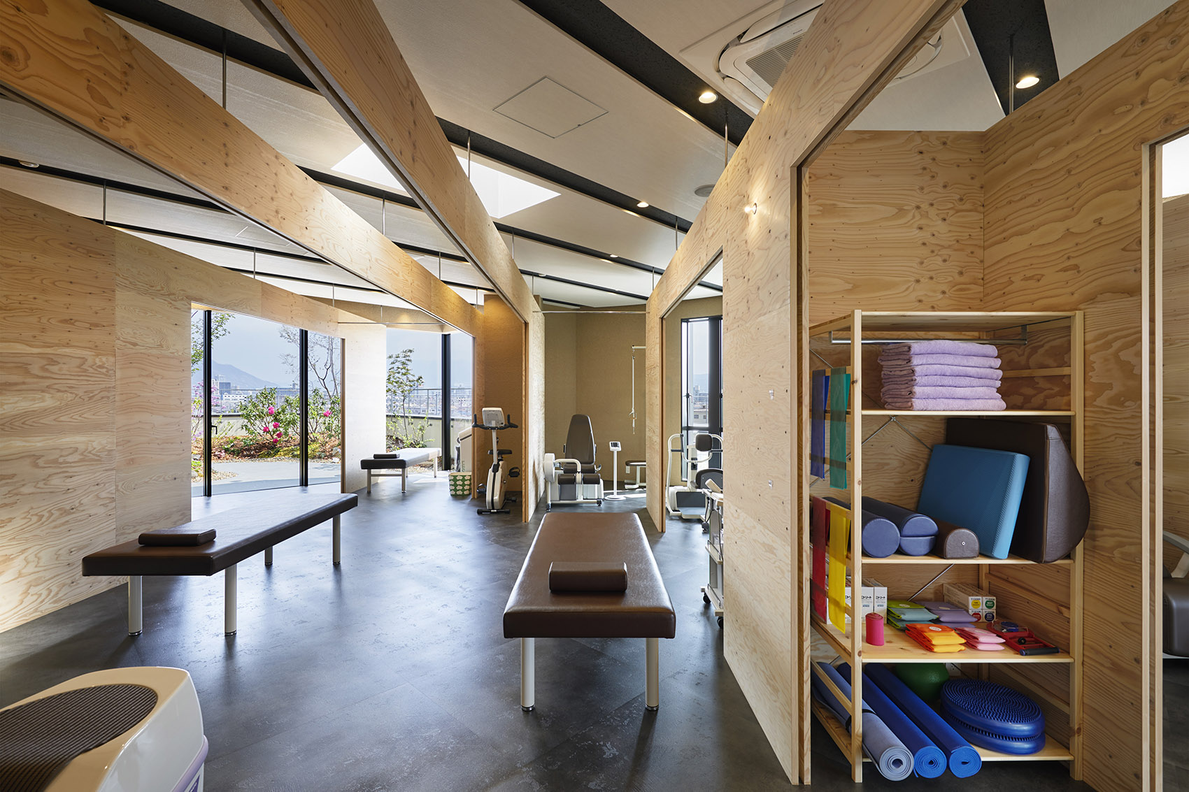 日本 SASAKI 脊柱诊所丨UID – Keisuke Maeda-19