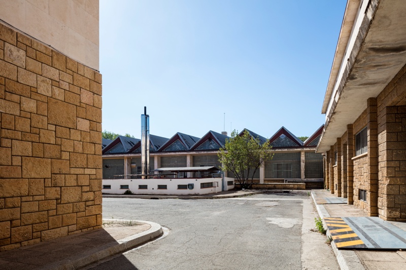 塔拉戈纳劳动大学  加泰罗尼亚建筑丨西班牙塔拉戈纳丨Josep Maria Monravà i López等5人-19