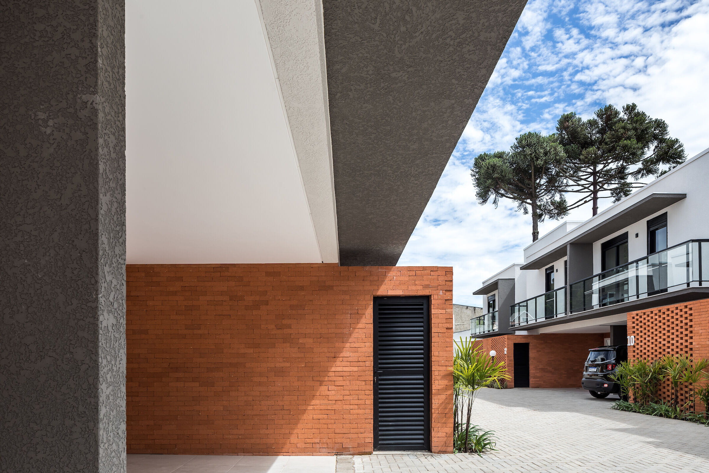 巴西 Curitiba 联排别墅设计丨Nommo Arquitetos-26