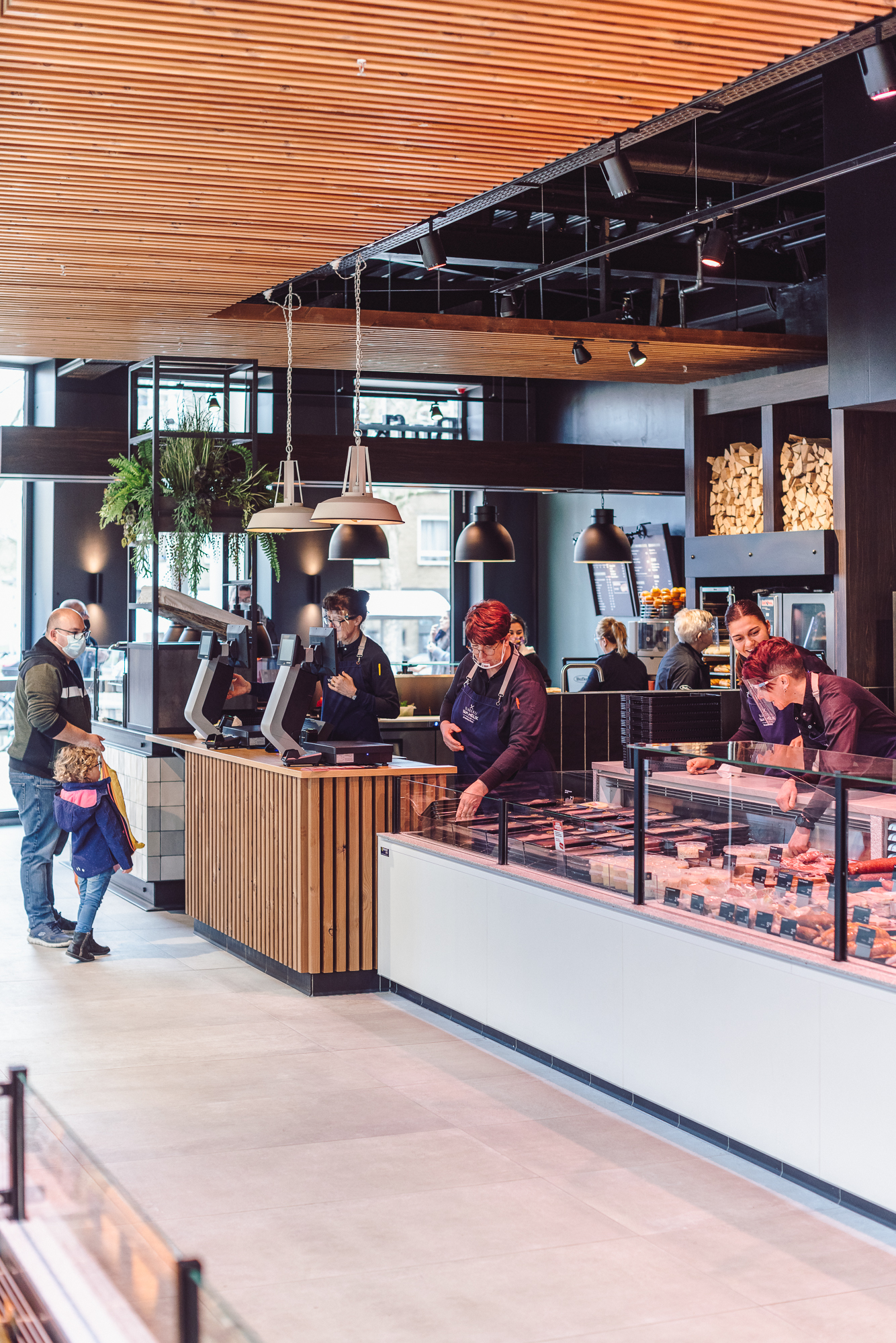 荷兰马斯特里赫特“Van Melik Bufkes”肉铺设计-7