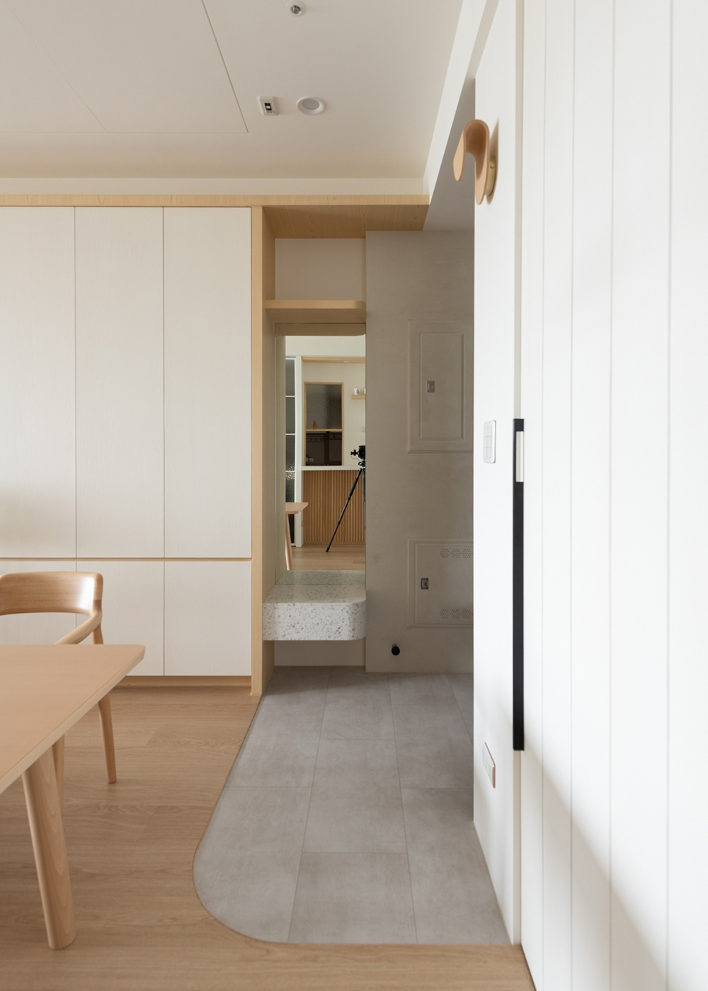 四口之家的日式无印原木风格小宅-7