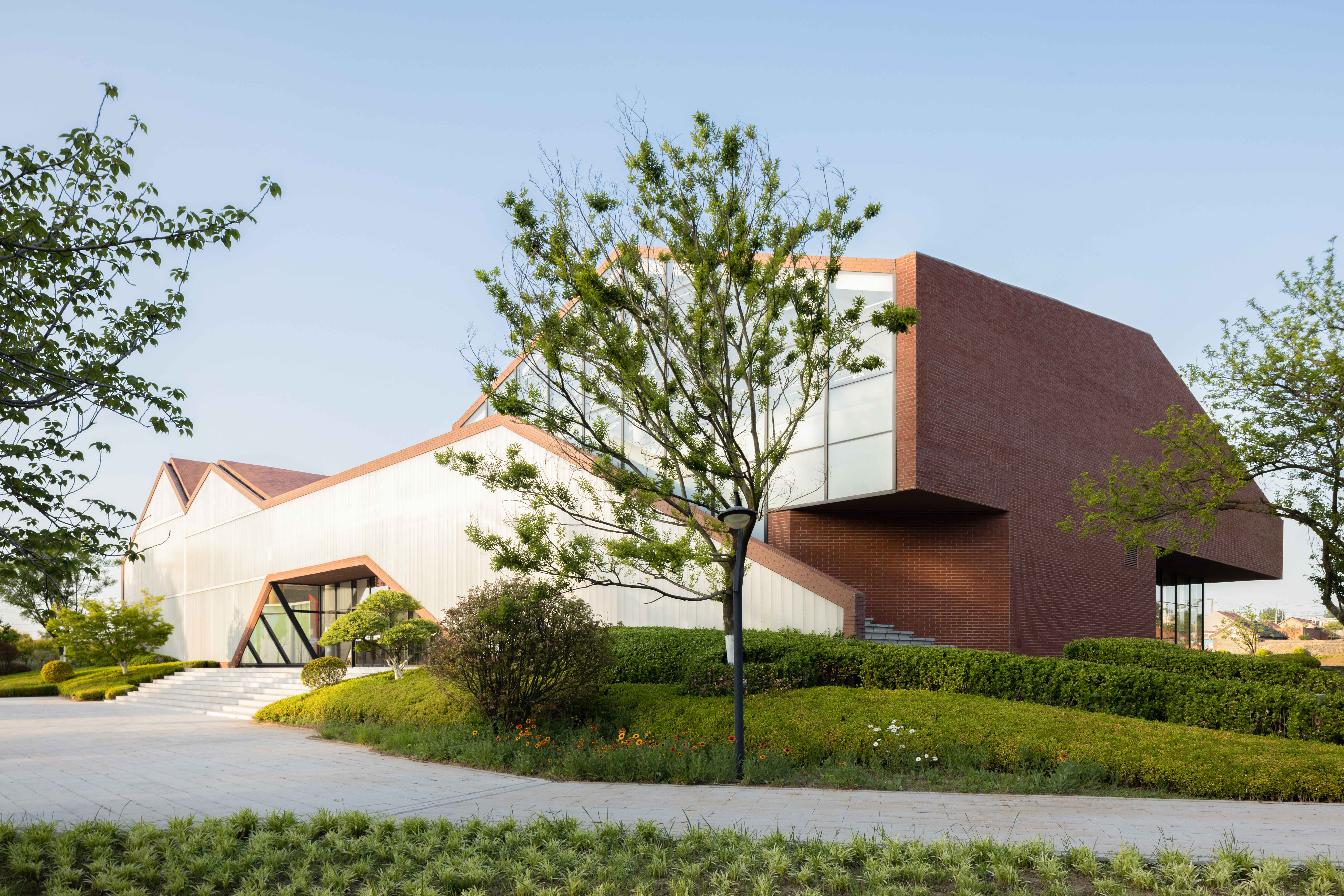 华侨城青岛即墨莲花山乡村振兴示范区项目展示中心丨中国青岛丨袈蓝建筑-33