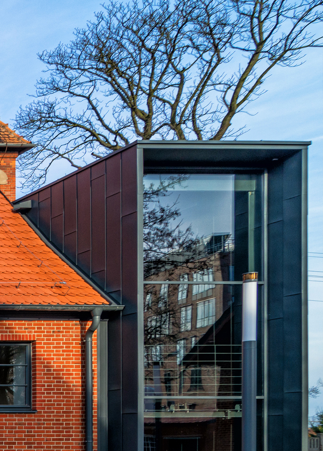 马厩新生 · 历史建筑的现代室内设计演绎-11