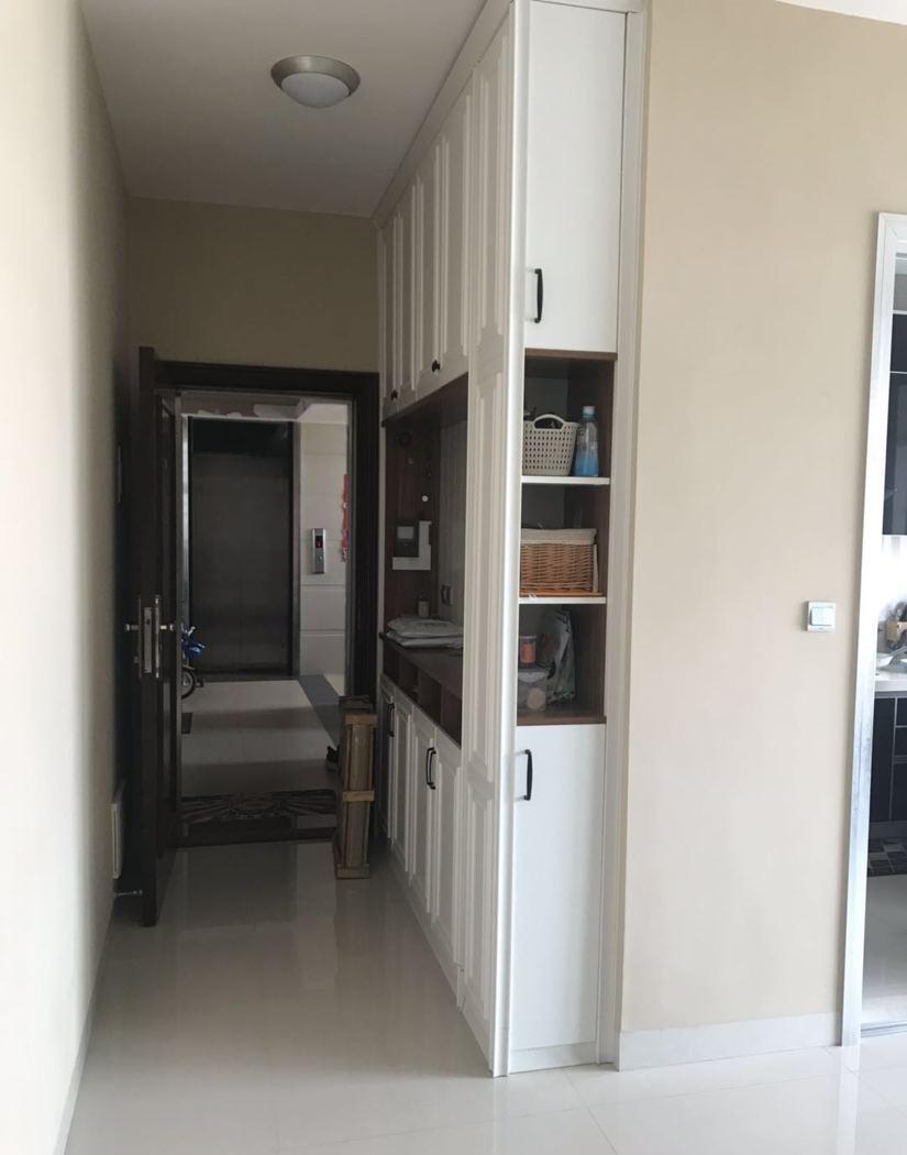 高级灰与木质元素打造温馨家居-14