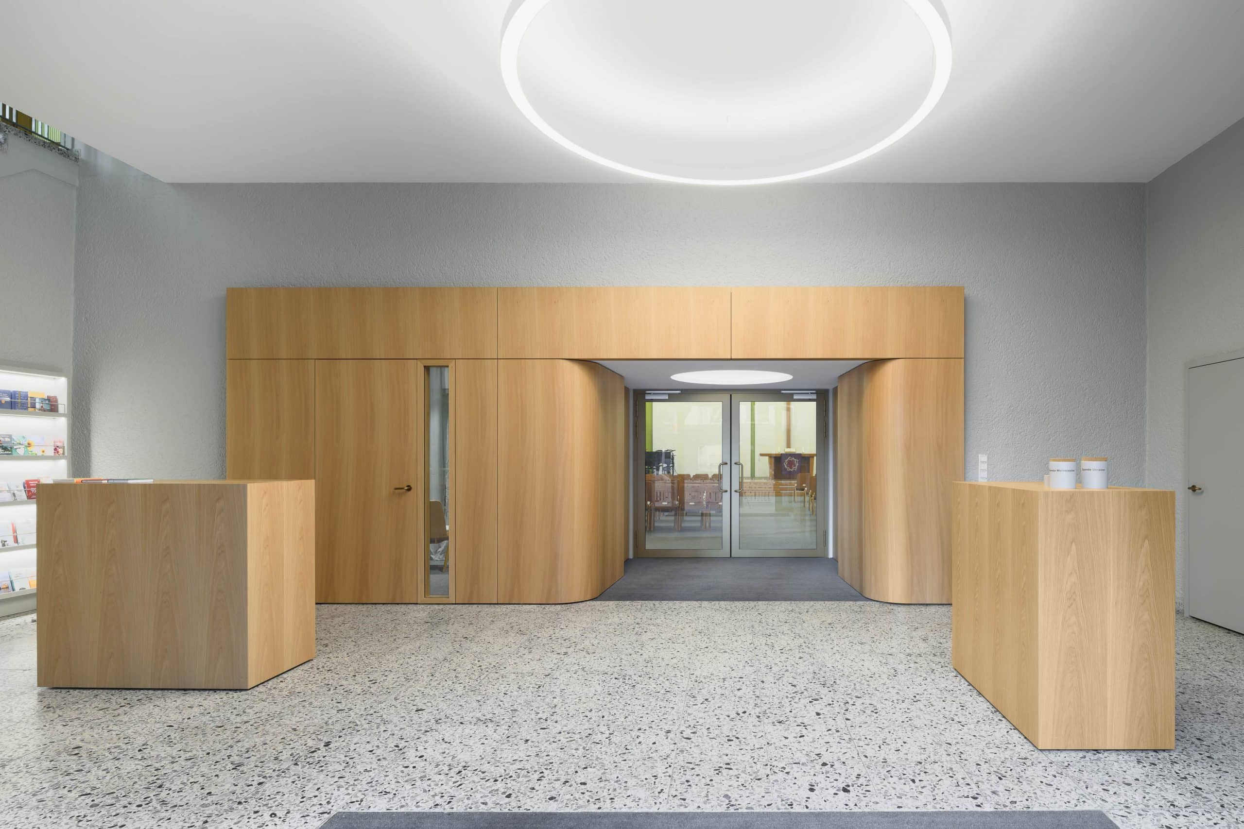 Nord-Ost-Gemeinde Frankfurt am Main | KÖLLING ARCHITEKTEN BDA-10