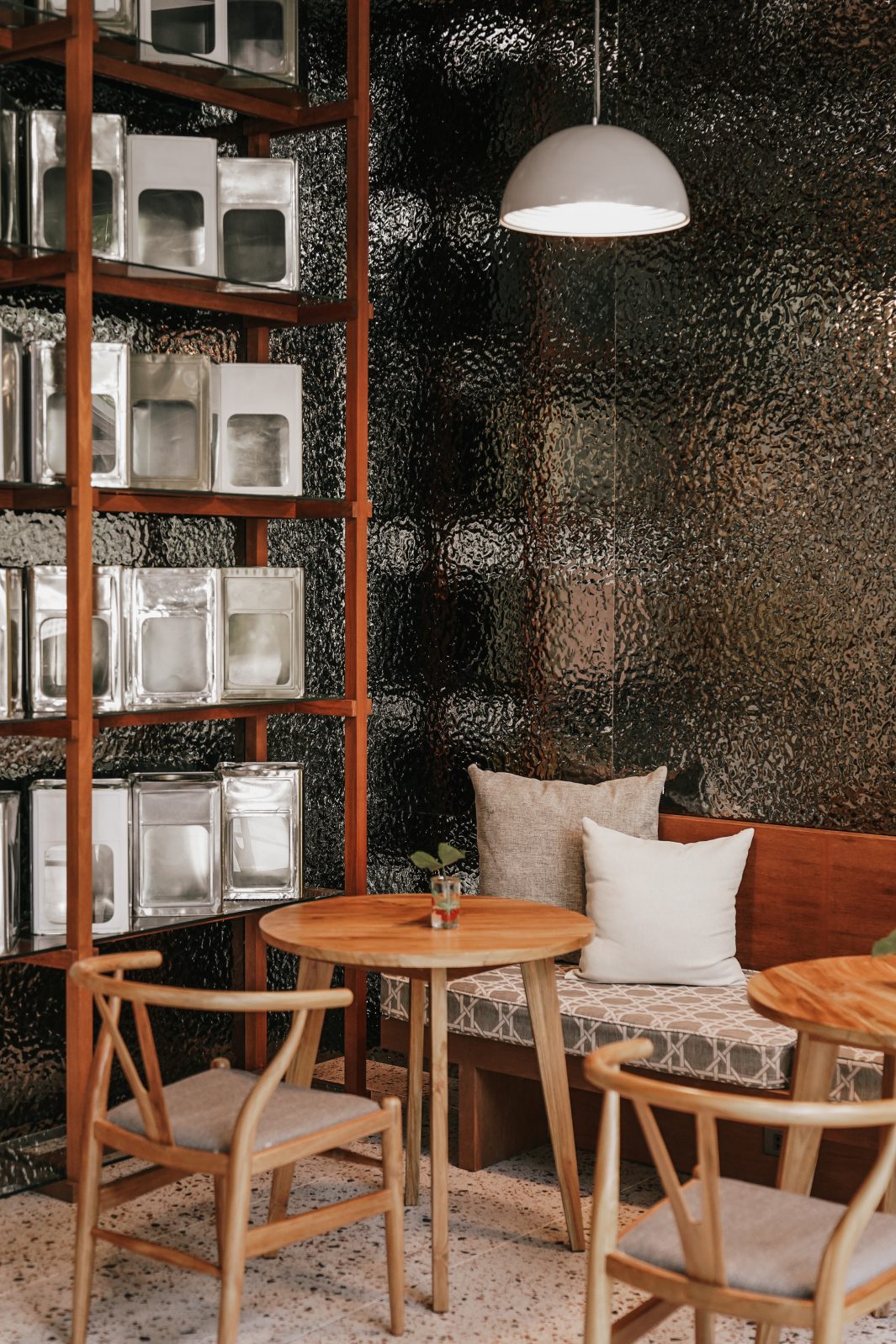 YENX คาเฟ่เชียงใหม่ ในโรงงานคัดใบยาสูบเก่า - ROOM-9