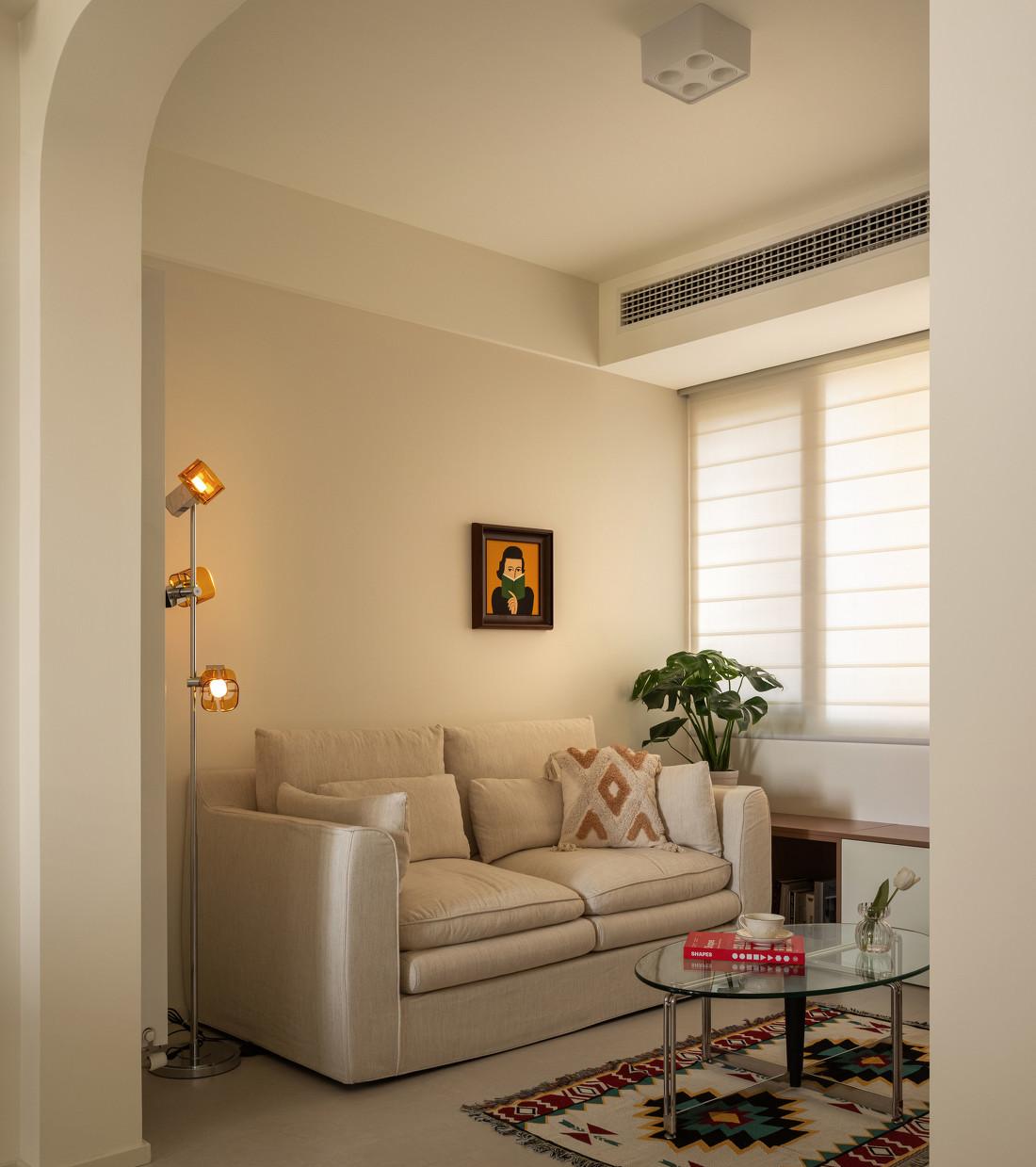 复古轻甜×包豪斯独居空间设计丨中国南京-3