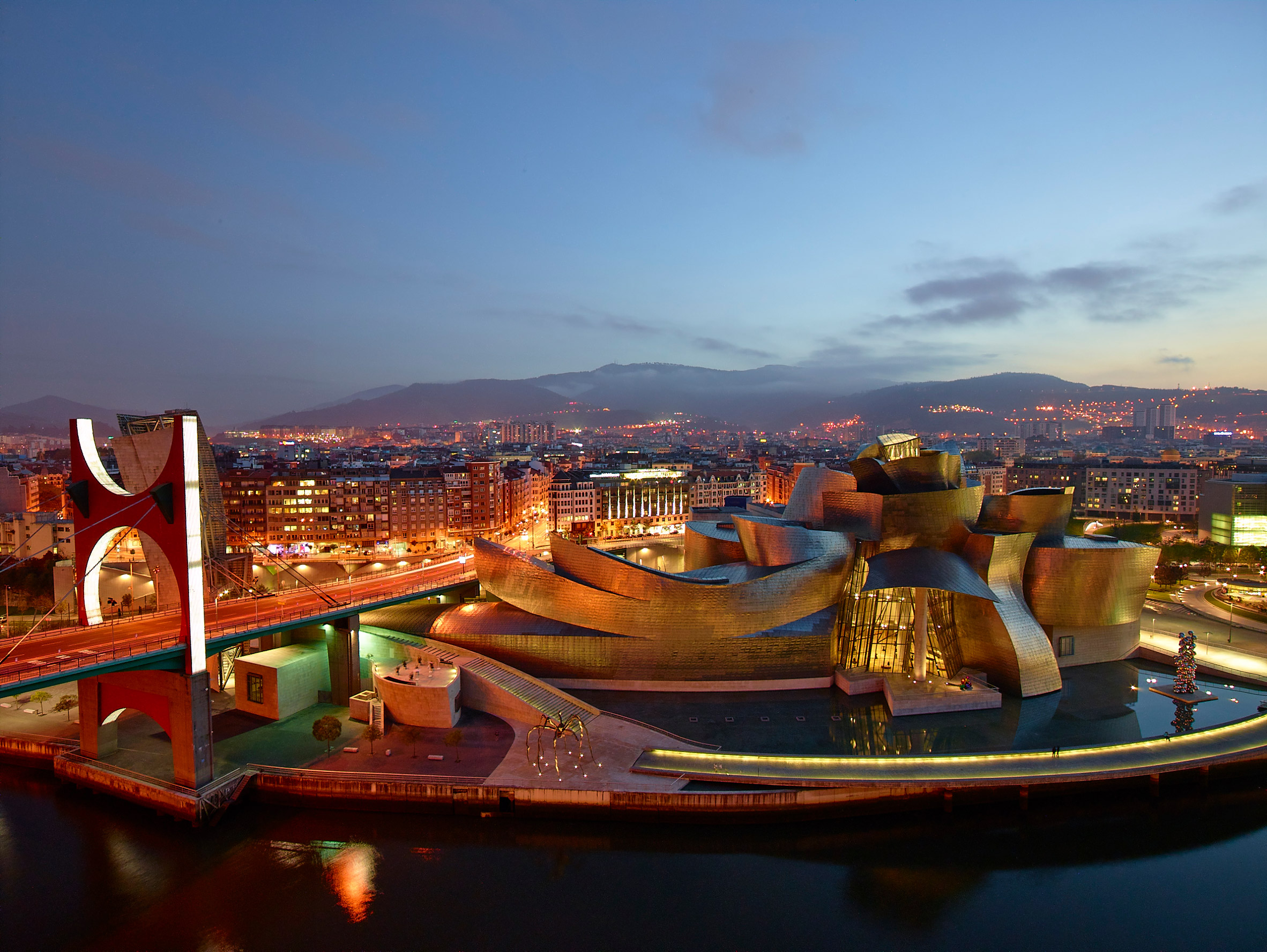 弗兰克·盖里的古根海姆博物馆 | 流动的雕塑建筑-22