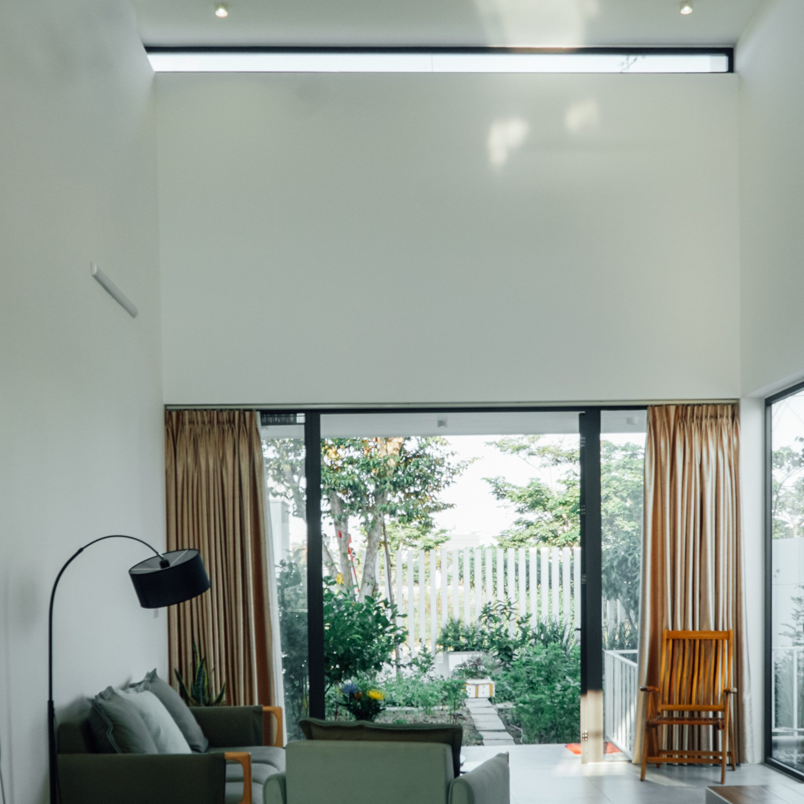 绿意盎然的四口之家-40