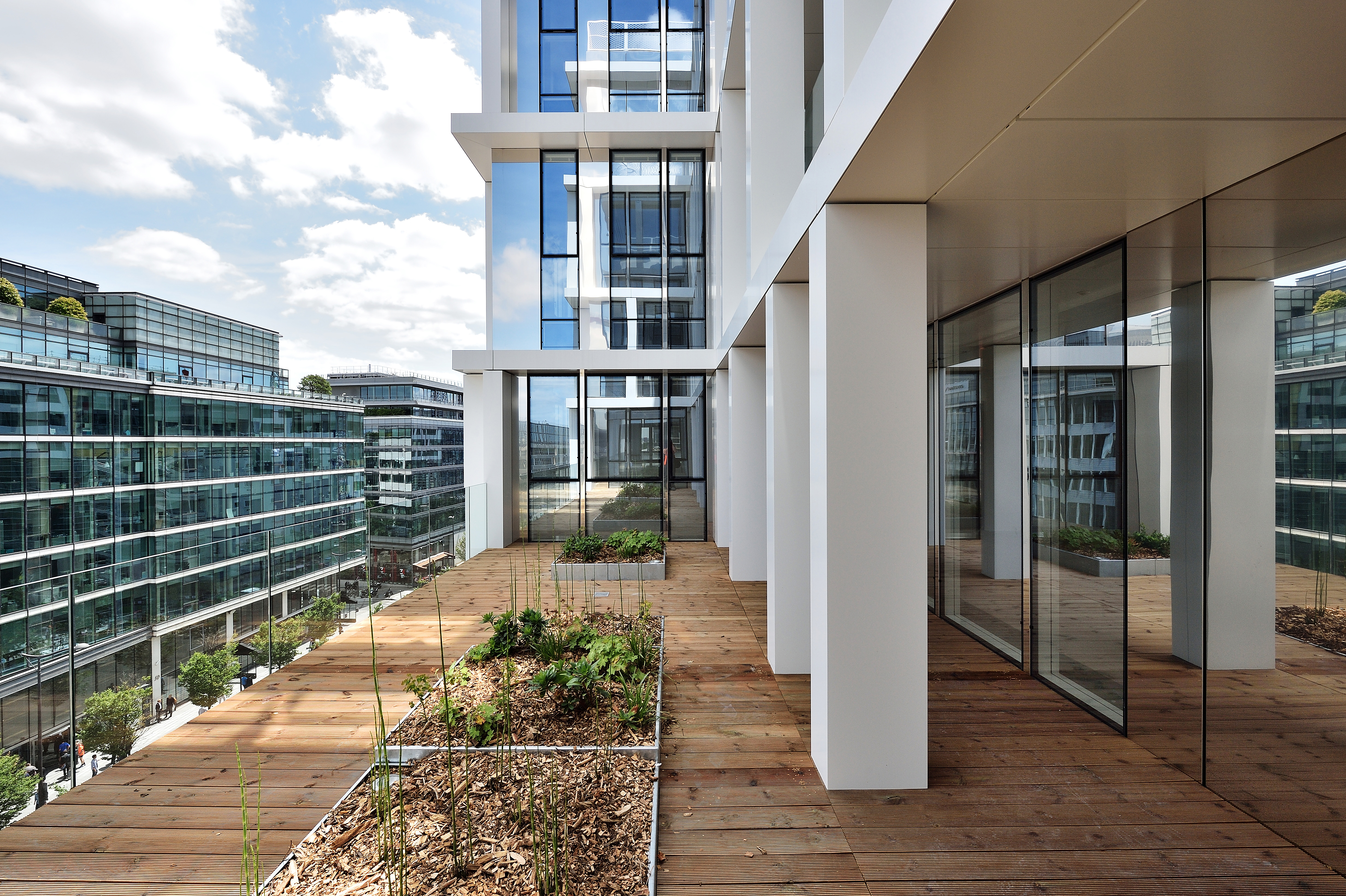 巴黎废弃火车站改造的活力新地标-24