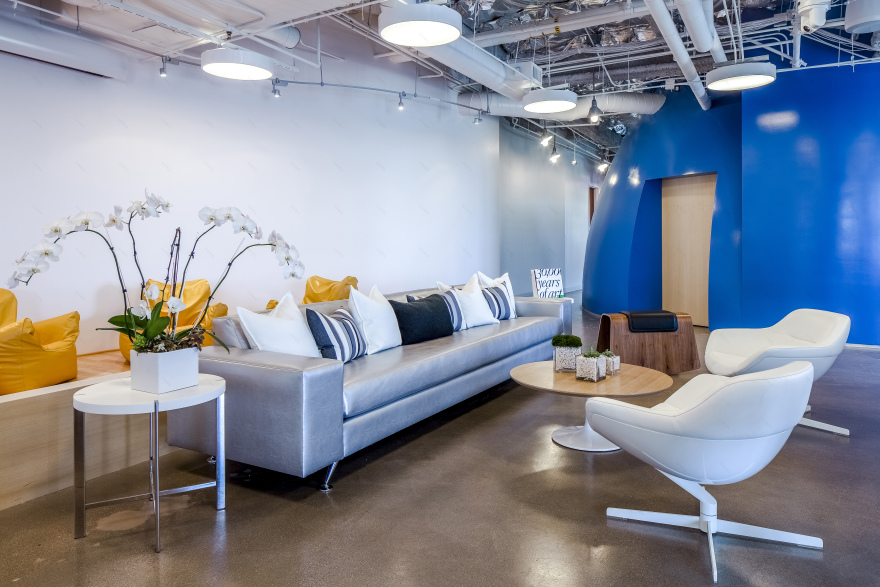 科技公司的创意办公空间设计-16