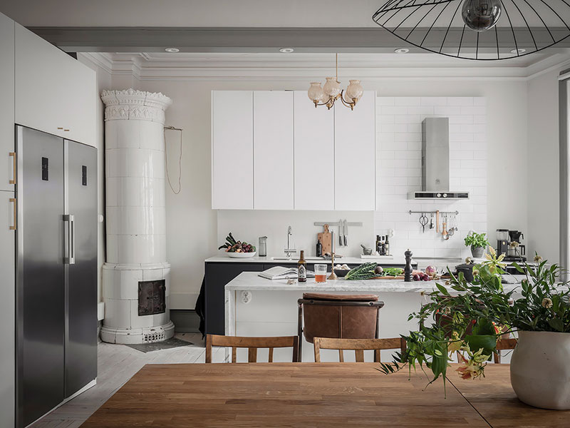 惊艳的斯堪的纳维亚公寓 | 经典与时尚的完美结合-8