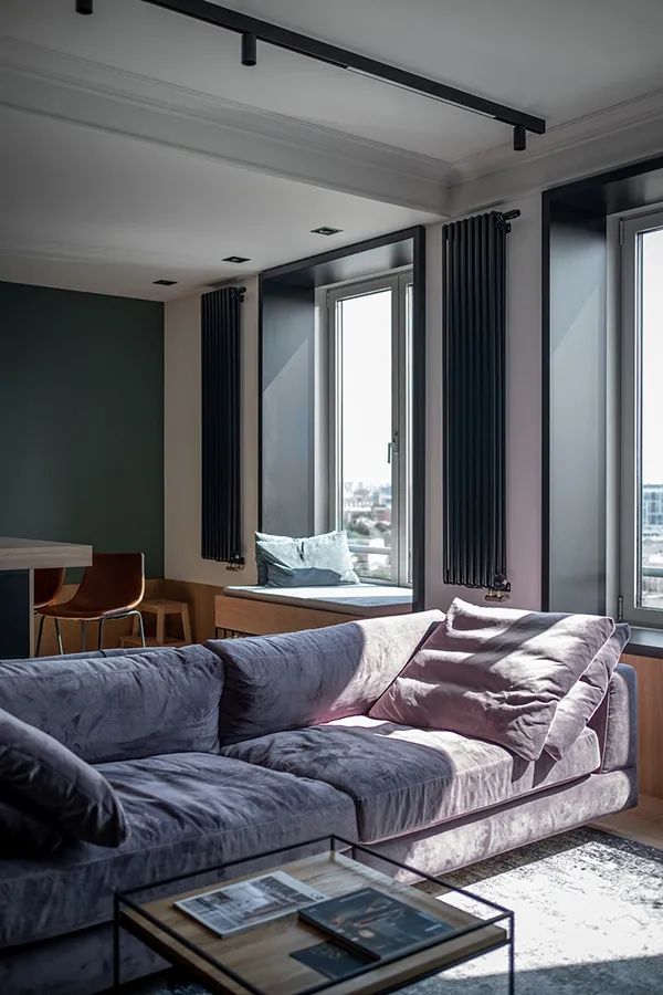 莫斯科 66㎡莫兰迪简约风公寓,玻璃隔断打造开放式空间-9